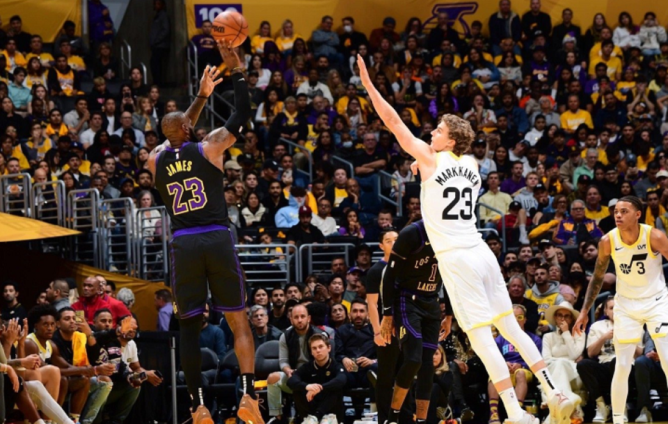 太狠了！底特律活塞围绕法国杯绝杀压哨风云突变切尔西冲刺阶段遗憾出局，冲刺阶段门兴格拉德巴赫调整名单以备亚冠 